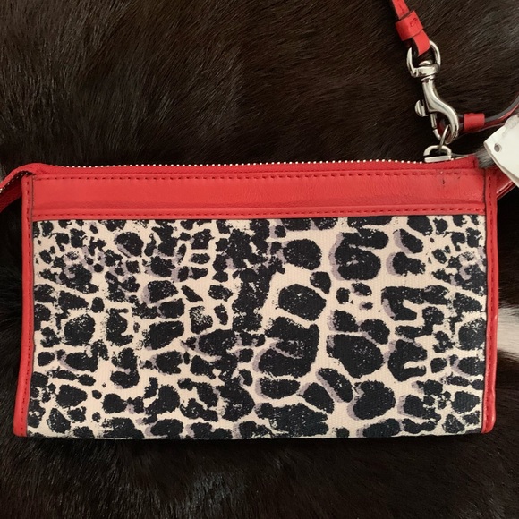 Coach Ocelot Zippy Legacy Print - Picture 3 of 3